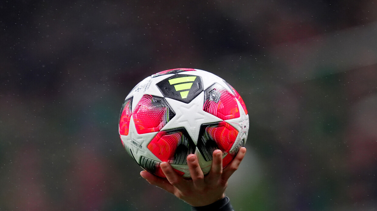 Results of the first day of the Round of 16 play-off matches (Champions League)